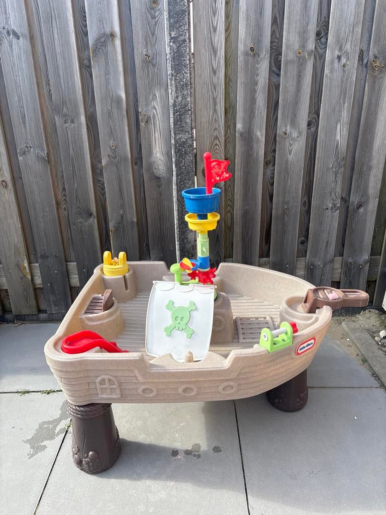 Little Tikes Watertafel Piratenschip, Kinderen en Baby's, Speelgoed | Buiten | Los speelgoed, Ophalen, Gebruikt