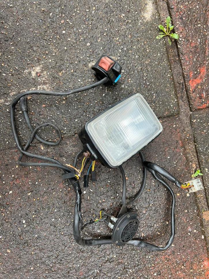 Tomos A35 onderdelen: Spanningsregelaar, Carburateur, Koplam, Fietsen en Brommers, Brommeronderdelen | Snorfietsen, Gebruikt, Tomos