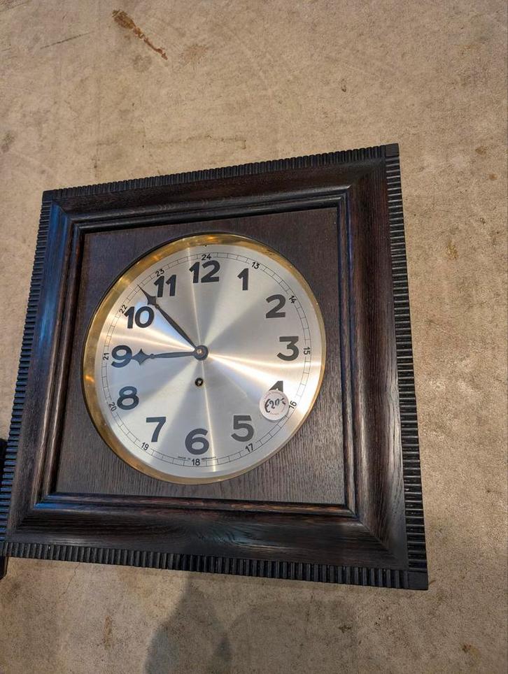 Oude wand klok. €20., Antiek en Kunst, Antiek | Klokken, Ophalen