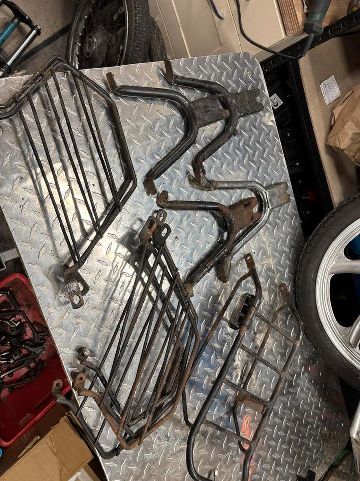 Tomos bagagedragers en standaarden - diverse onderdelen, Fietsen en Brommers, Brommers | Tuning en Styling, Gebruikt, Ophalen of Verzenden