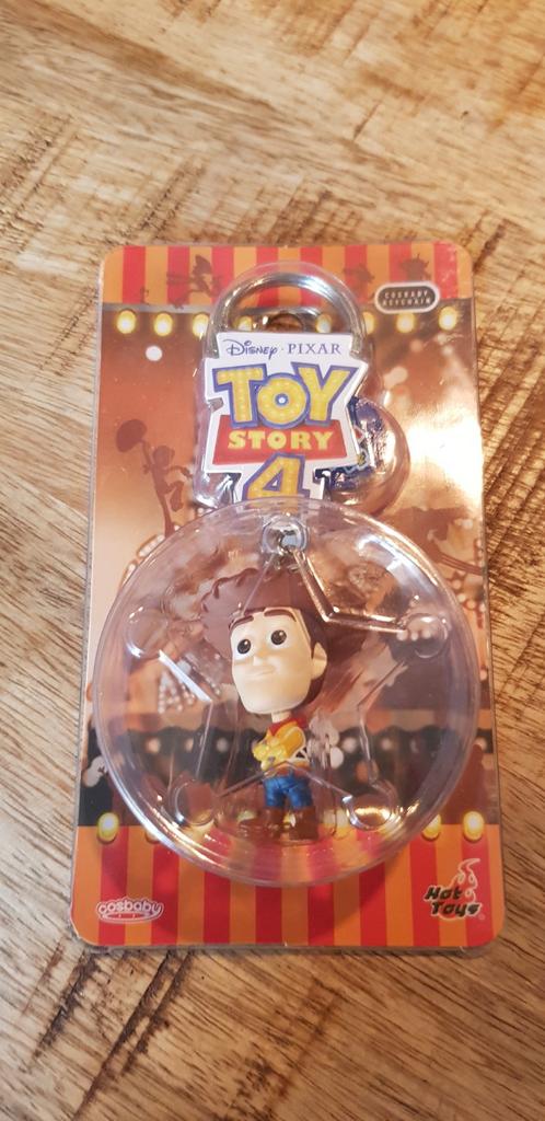 Woody van Toy Story sleutel hanger NIEUW, Verzamelen, Disney, Ophalen of Verzenden, Overige figuren, Nieuw, Beeldje of Figuurtje