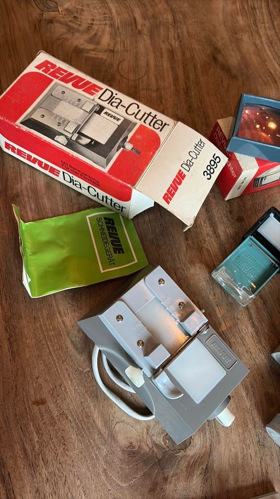 Revue Dia knipper / snijder en andere dia spullen., Ophalen of Verzenden, Gebruikt