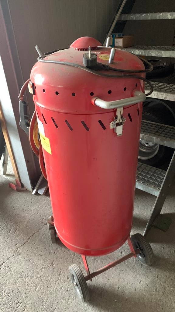 Straalketel plus kap, Ophalen, Gebruikt