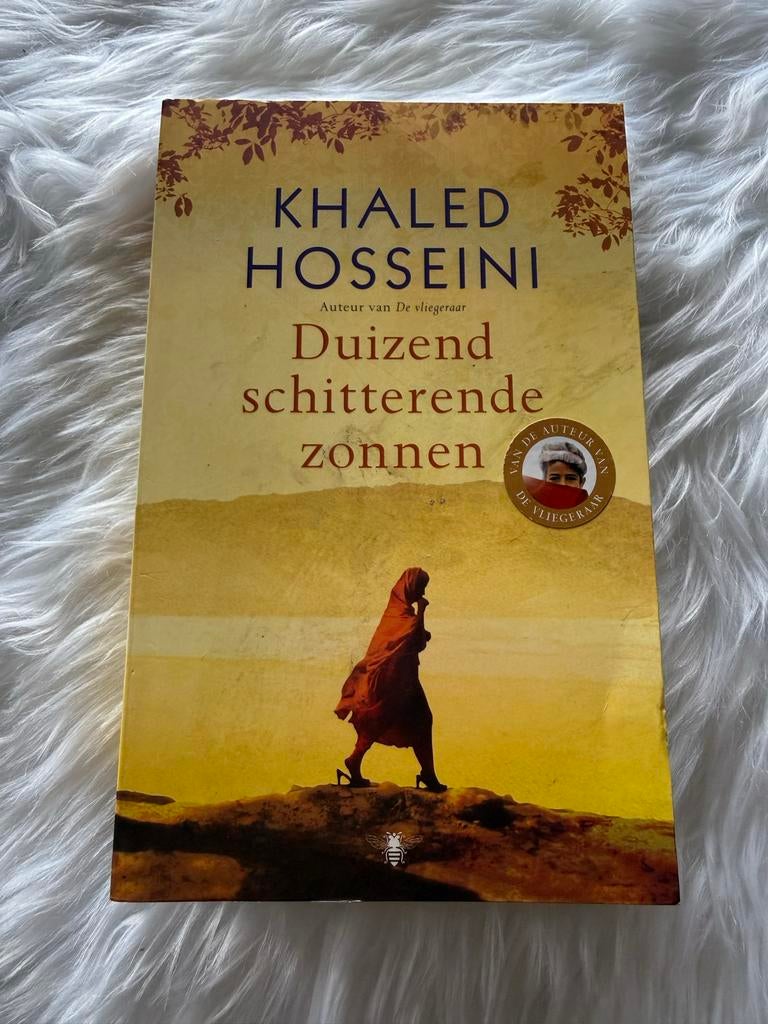 DUIZEND SCHITTERENDE ZONNEN - KHALED HOSSEINI, Boeken, Romans, Ophalen of Verzenden, Gelezen, Nederland