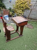 Oude schoolbank / lessenaar met stoel, Ophalen