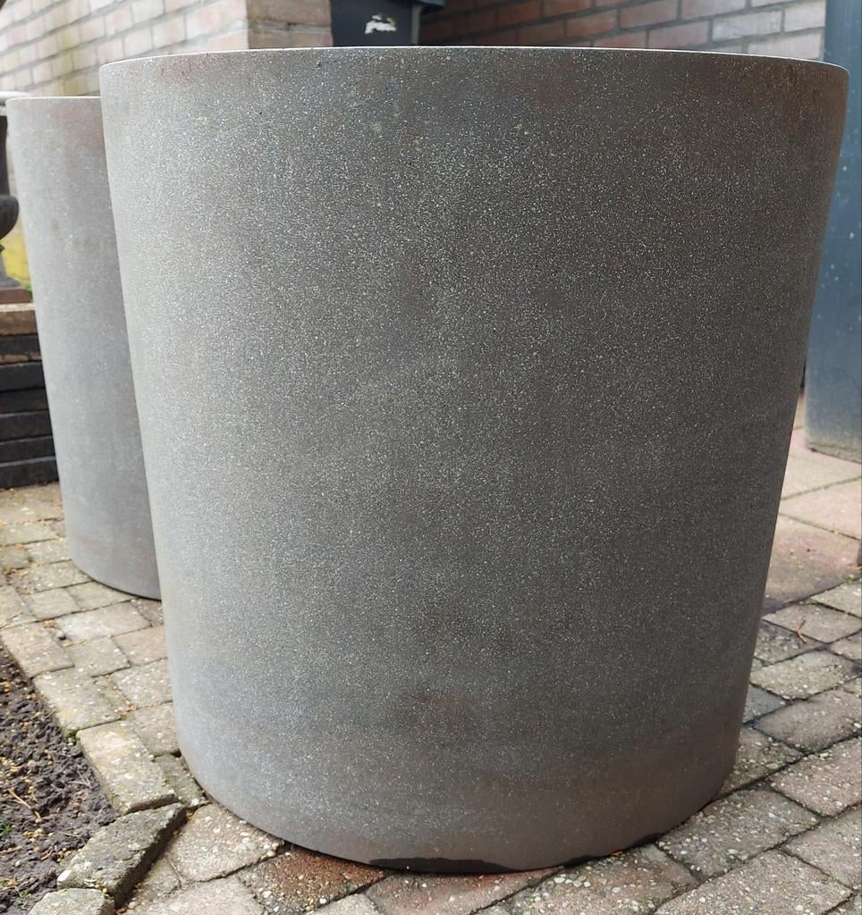 Grote ronde bloempotten, 2 stuks, Tuin en Terras, Bloempotten, Ophalen, Kunststof, 40 cm of meer, Rond