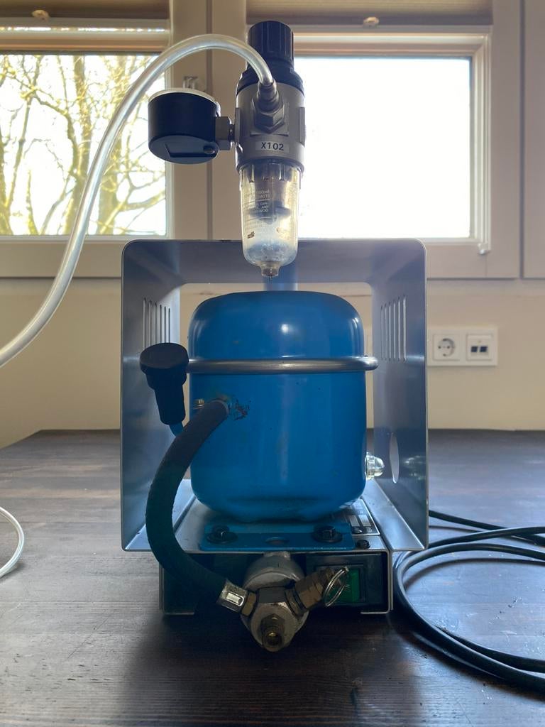 SMC compact compressor & Evolution airbrush set, Ophalen, Gebruikt