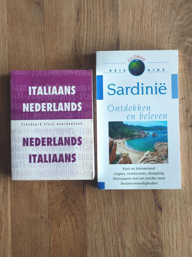 Reisgids Sardinië Italië en taalgids Italiaans woordenboek, Gelezen, Capitool, Europa, Ophalen of Verzenden
