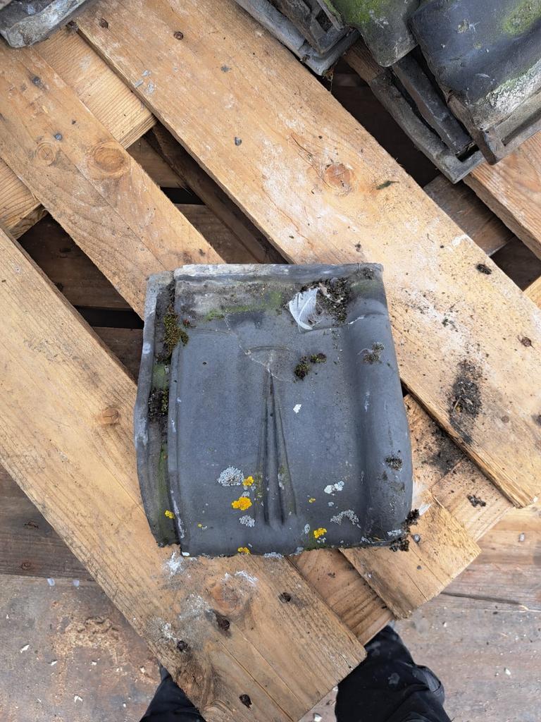 kruispannen knik/half, Ophalen, Gebruikt, Steen of Klei, Dakpannen