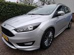 Ford FOCUS Wagon 1.0 ST-Line CLIMAT/CRUISE/NAVI/PDC/TREKHAAK, Auto's, Stof, Gebruikt, Euro 6, Origineel Nederlands