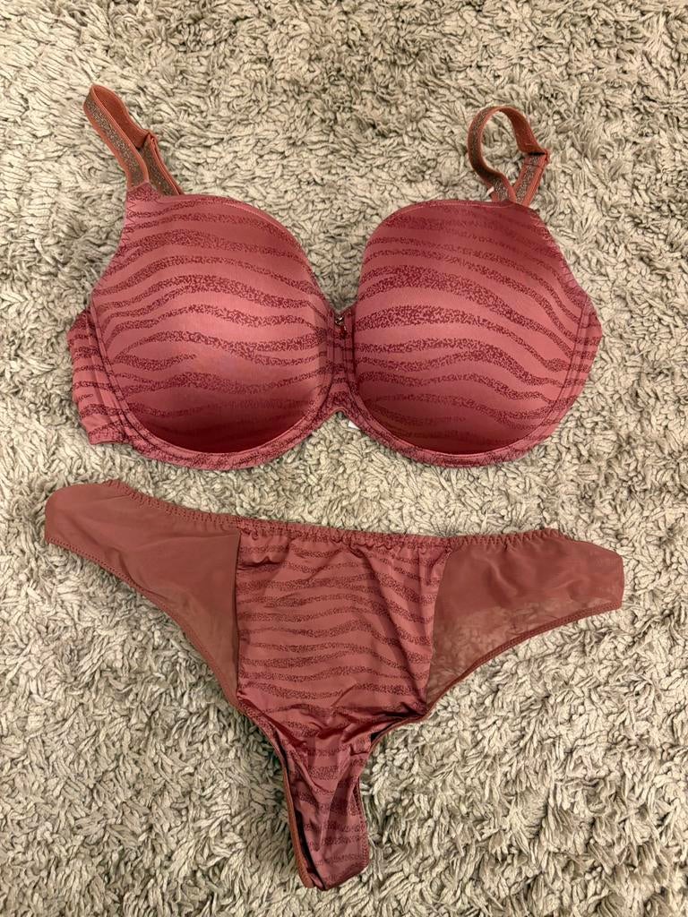 Zalm kleurige Prima Donna set 80E/44, Verzenden, Roze, Setje