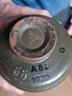 Oude gasmaskers: Belgisch en Frans model, Verzamelen, Militaria | Algemeen, Ophalen of Verzenden