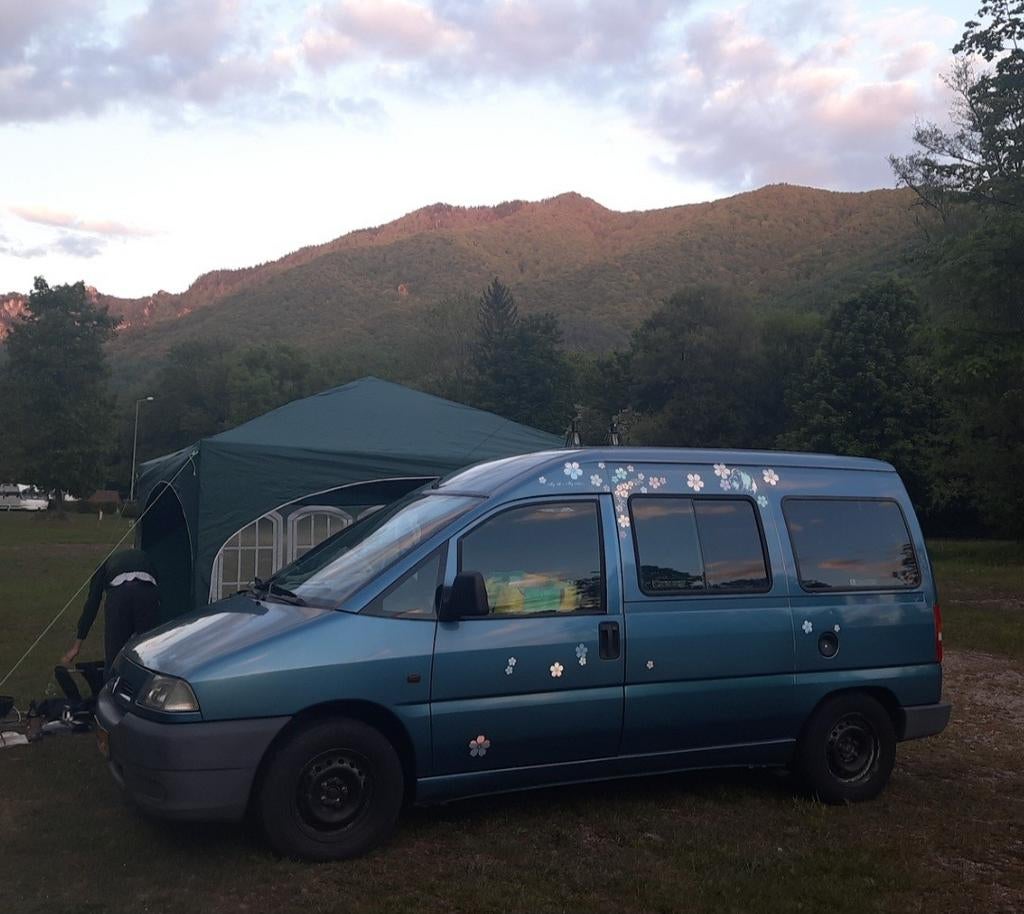 Camperbusje 1.6 benzine busje 193.XXX km, Auto's, Citroën, Voorwielaandrijving, 1581 cc, 730 kg, 750 kg