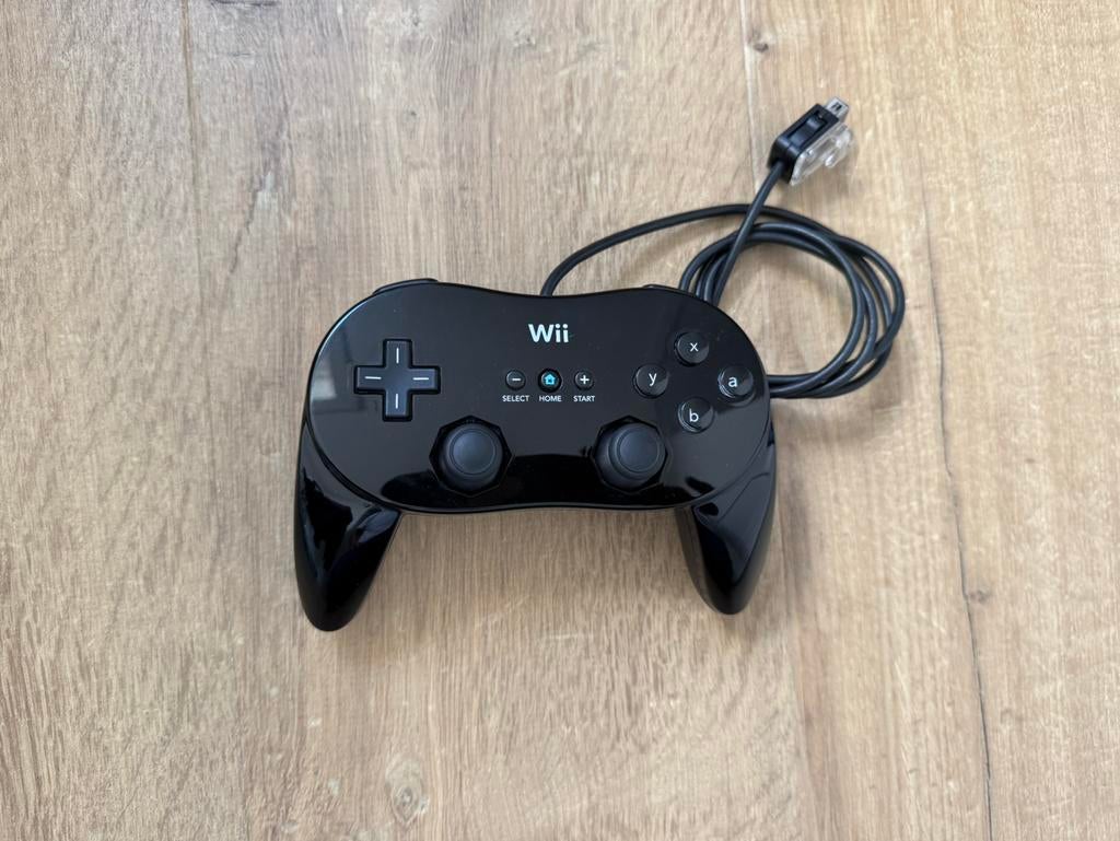 Nintendi Wii Classic Pro Controller, Spelcomputers en Games, Overige genres, 1 speler, Ophalen of Verzenden, Zo goed als nieuw