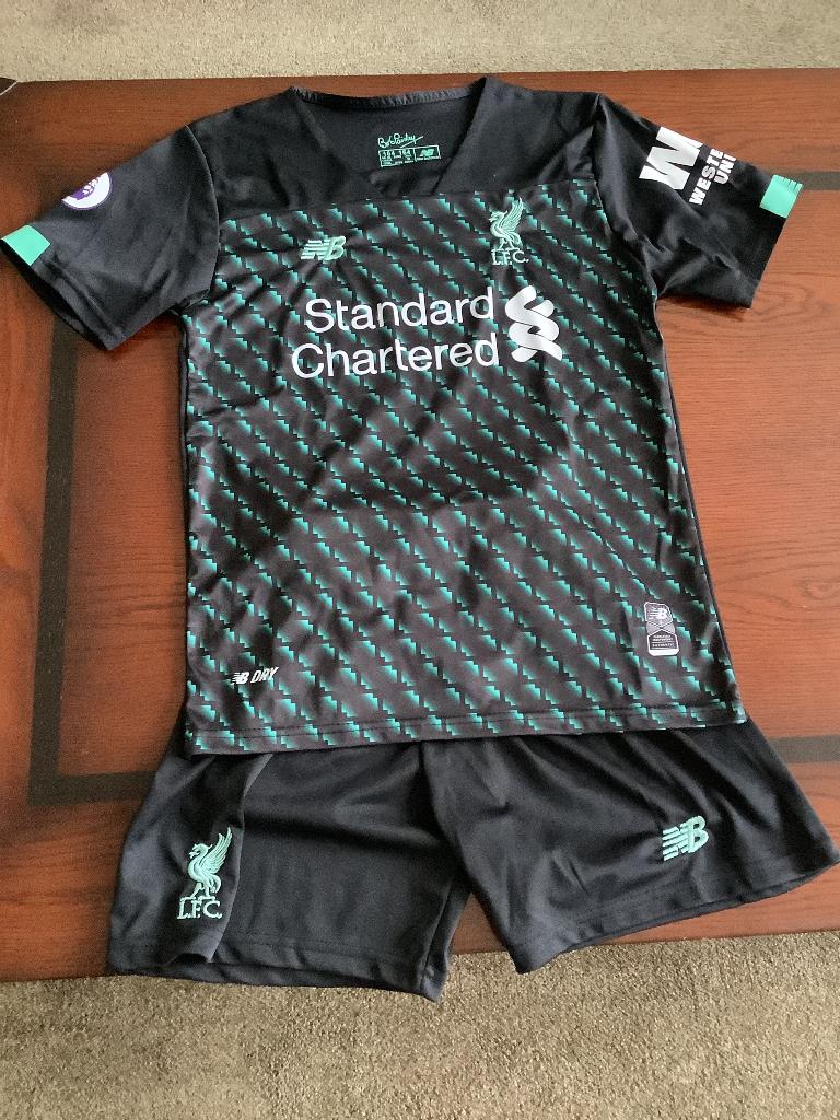 Sportpakje Maat 164 merk New Balance, Ophalen of Verzenden, Zo goed als nieuw, Overige typen