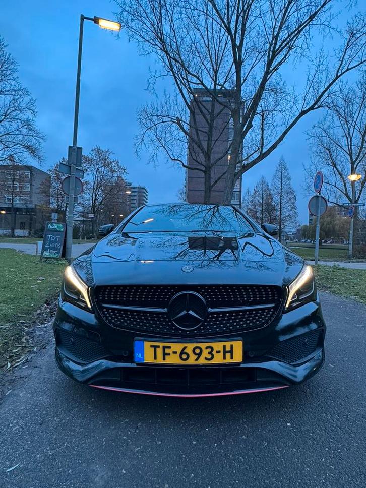 Mercedes-Benz CLA 180 122pk 7G-DCT 2018 Zwart, Auto's, Mercedes-Benz, Particulier, CLA, Benzine, C, Sedan, Automaat, Origineel Nederlands