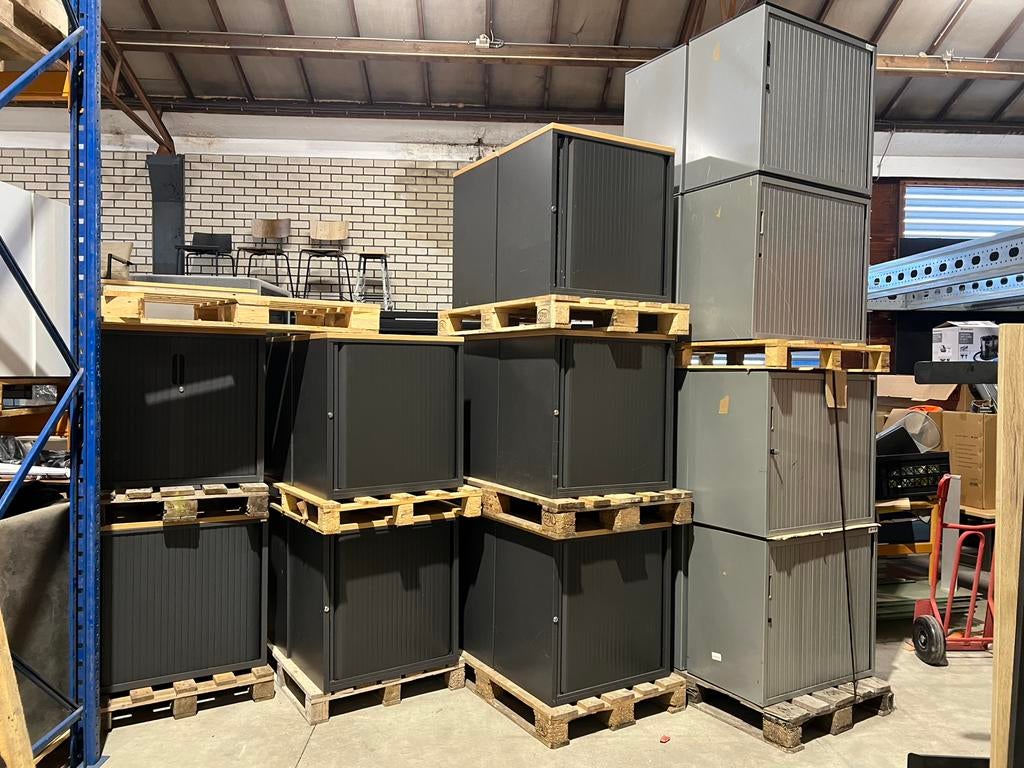 Grote partij kleine lage roldeurkasten bureauhoogte 80x75, Zo goed als nieuw, Met slot, Minder dan 100 cm, Metaal