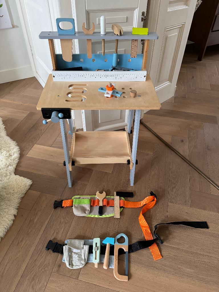 Speelgoed werkbank met 2x gereedschapsriem, Ophalen, Gebruikt