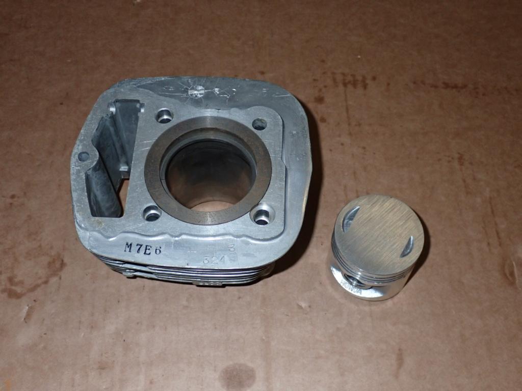 Honda CB125 CB125S Cilinder Nieuw NOS OEM 12100-324-010, Verzenden