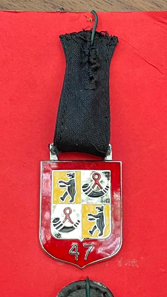 Borstzak hanger 47 PANTSER INF BATALJON MENNO v COEHOORN, Verzamelen, Militaria | Algemeen, Embleem of Badge, Ophalen of Verzenden