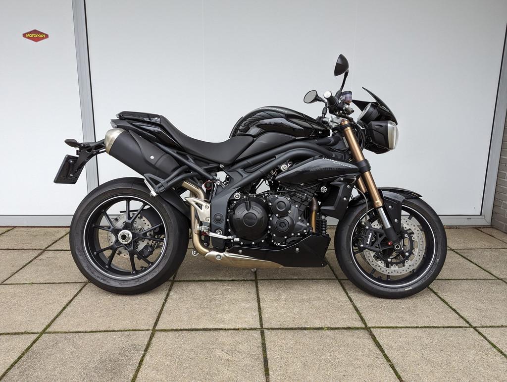 Triumph Speed Triple 94 (bj 2015), Triumph Motocycles, Bedrijf, Triumph.Benelux@triumph.co.uk, De Droogmakerij 40A
1851 LX   Heiloo, NL