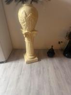 Grote zuil stenen met bloempot, Ophalen of Verzenden, Zo goed als nieuw