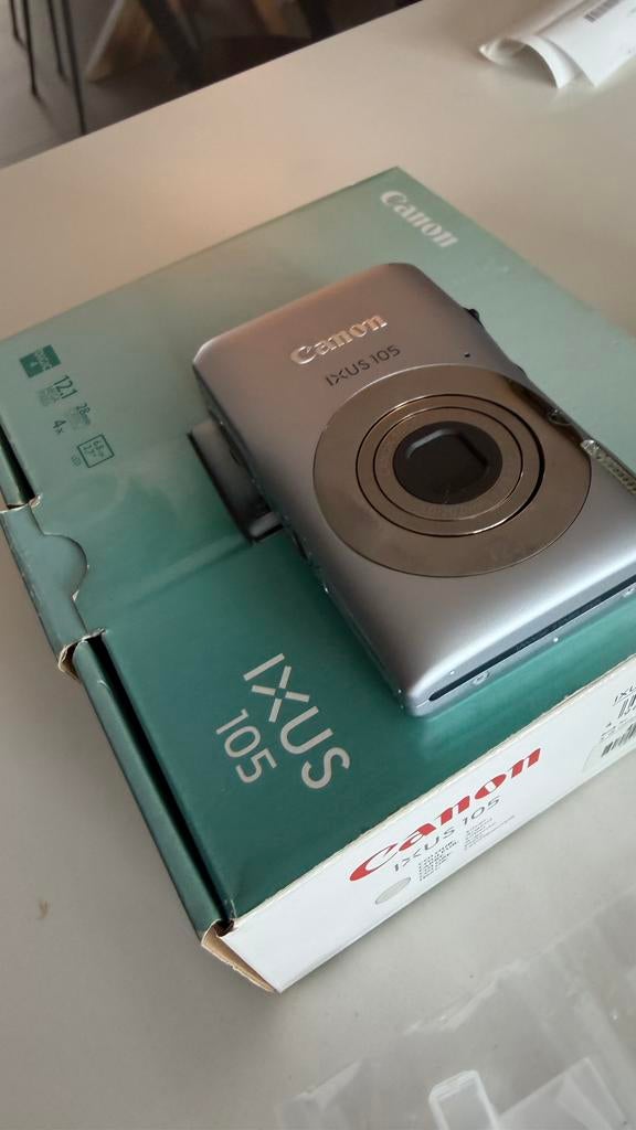 Canon IXUS 105 compleet met doos en hoesjes, Ophalen of Verzenden, Zo goed als nieuw