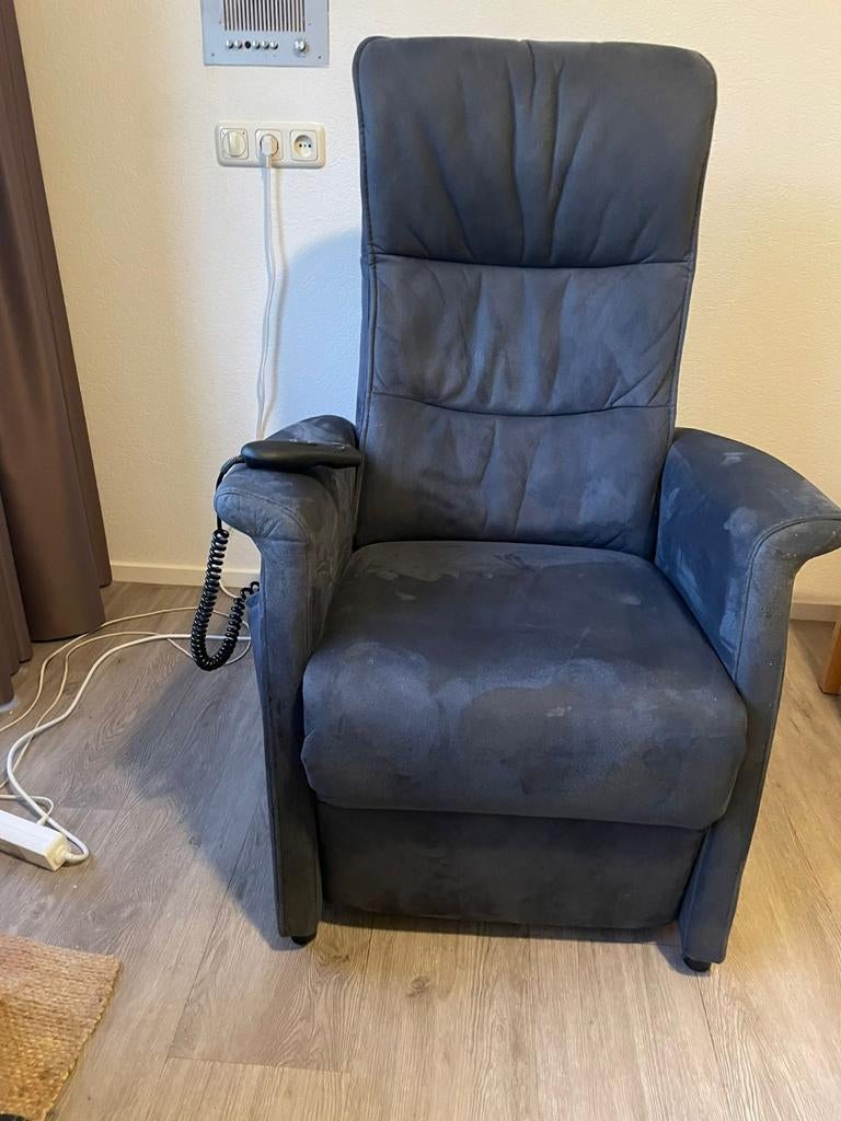 Sta op stoel, Huis en Inrichting, Fauteuils, Ophalen, Overige materialen, Minder dan 50 cm, Gebruikt