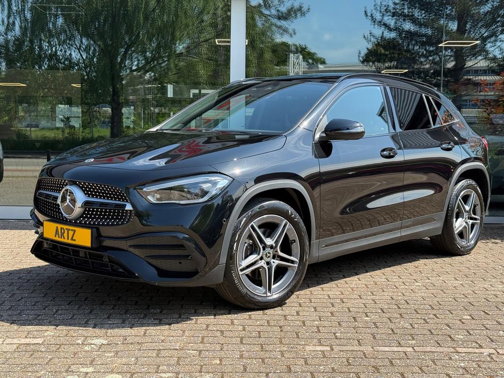 Mercedes-Benz GLA-klasse 250 e AMG Black Line I Panoramadak, Automaat, Zwart, Bedrijf, Hybride Elektrisch/Benzine