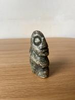 Klein beeldje van speksteen, Minder dan 20 cm, Ophalen of Verzenden, Handgemaakt, Steen of Keramiek