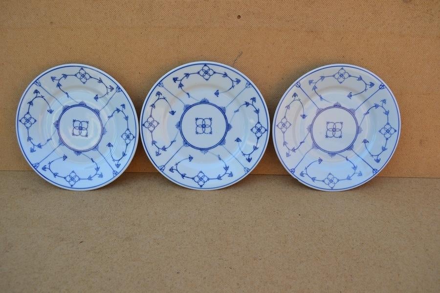 Jager Eisenberg Boterham bordjes. 3x Nr. 8774, Antiek en Kunst, Ophalen of Verzenden