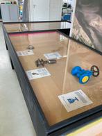 Vitrine kast tafel model, Huis en Inrichting, Kasten | Vitrinekasten, Ophalen, Gebruikt, 75 cm of meer, 200 cm of meer