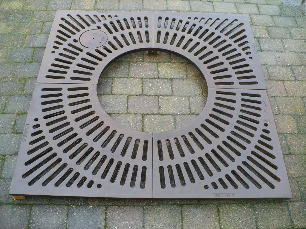 Boomrooster, gietijzeren Buderus boomrooster 150x50cm., Tuin en Terras, Bloeit niet, Overige soorten, Minder dan 100 cm, Ophalen