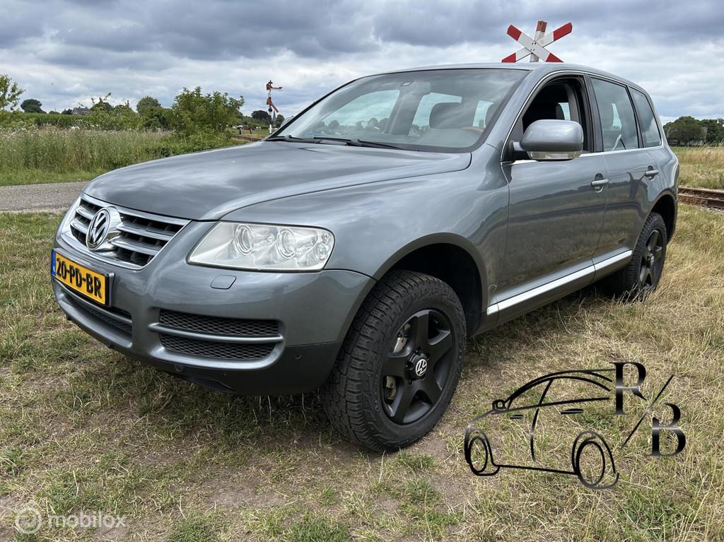 Volkswagen Touareg 3.2 V6 AUT. LEER NAVI PARK SENS. LEES TEK, Auto's, Volkswagen, Automaat, Gebruikt, Zwart, 3189 cc