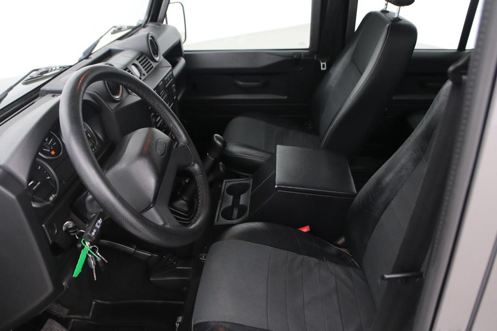 Land Rover Defender 2.4 TD 110 SW XTech | 7-Persoons | Marge, Auto's, Land Rover, 1940 kg, 4 cilinders, 241 €/maand, 7 stoelen