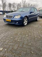 Mercedes-Benz C220 CDI Sedan AUT 2006 in een super staat!!!, Auto's, Automaat, Parkeersensor, Zwart, 4 cilinders
