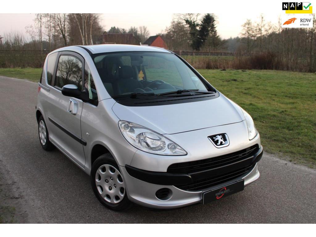 Peugeot 1007 1.4 Urban, Auto's, Peugeot, Bedrijf, Te koop, ABS, Airbags, Centrale vergrendeling, Cruise Control, Electronic Stability Program (ESP)