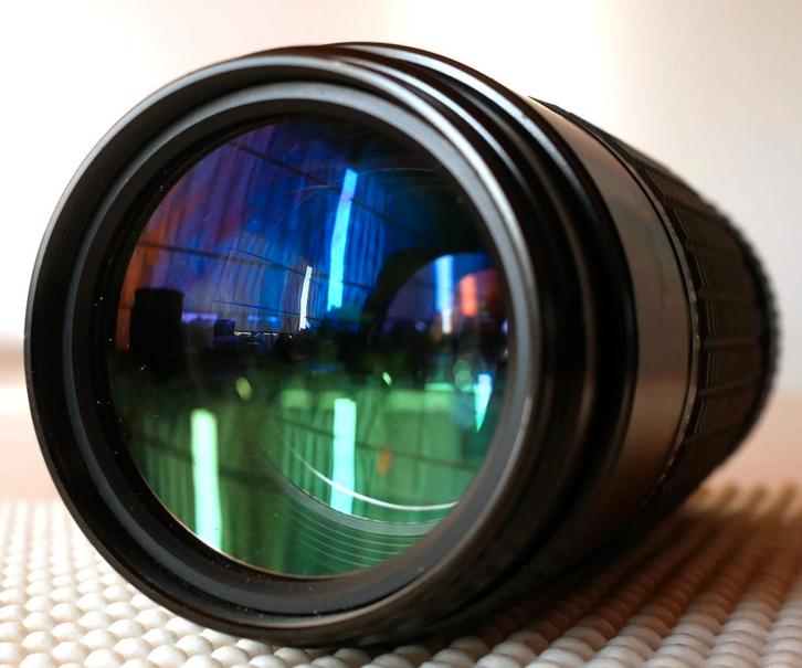 Sigma zoom 75-210 mm m42 Mount (P draad)+ gratis, Verzamelen, Fotografica en Filmapparatuur, Lens of Lenzen, 1980 tot heden, Ophalen