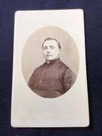 CDV, Man, Pastoor, W. TINKER, HAARLEM, Carte de Visite, Ophalen of Verzenden, Voor 1940, Gebruikt, Foto