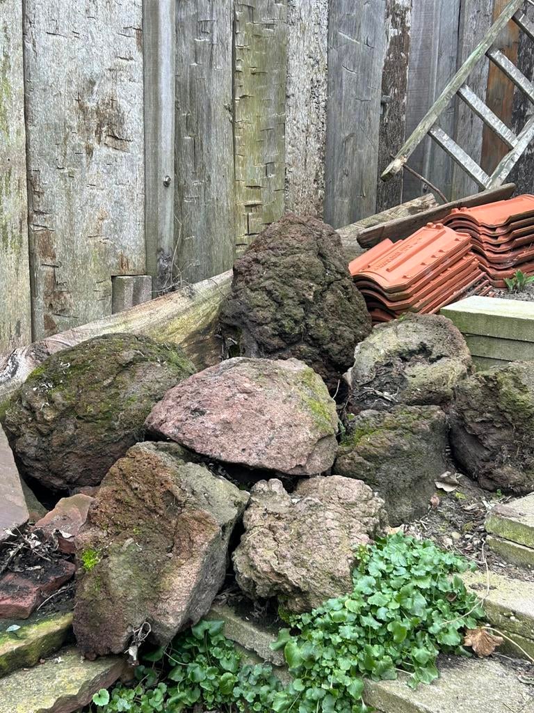 Mooie grove lavastenen voor tuin, Ophalen, Gebruikt