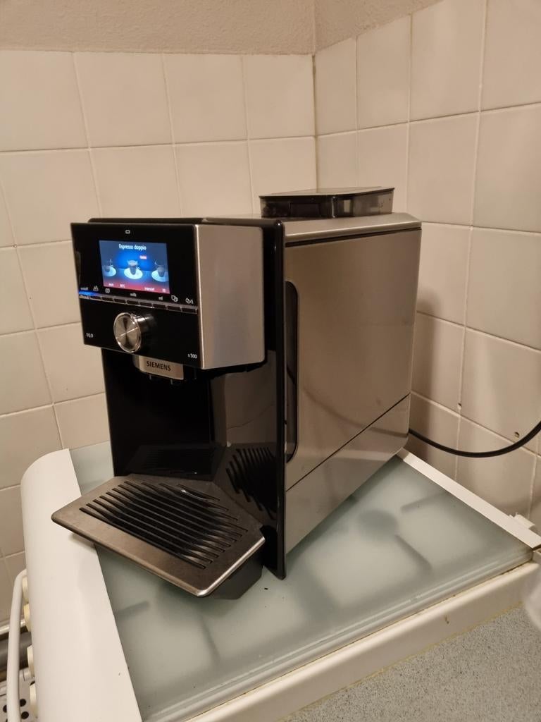Siemens EQ.9 s500 koffiemachine, Ophalen, Koffiemachine
