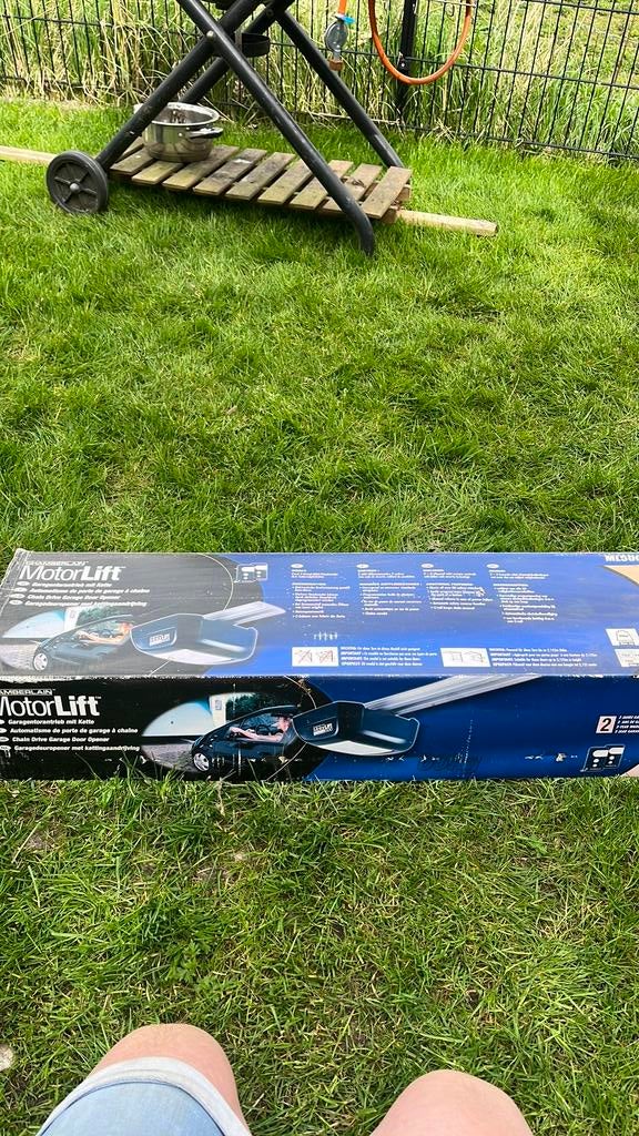 Chamberlain garagedeuropener NIEUW, Ophalen of Verzenden, 120 cm of meer, 215 cm of meer, Garagedeur