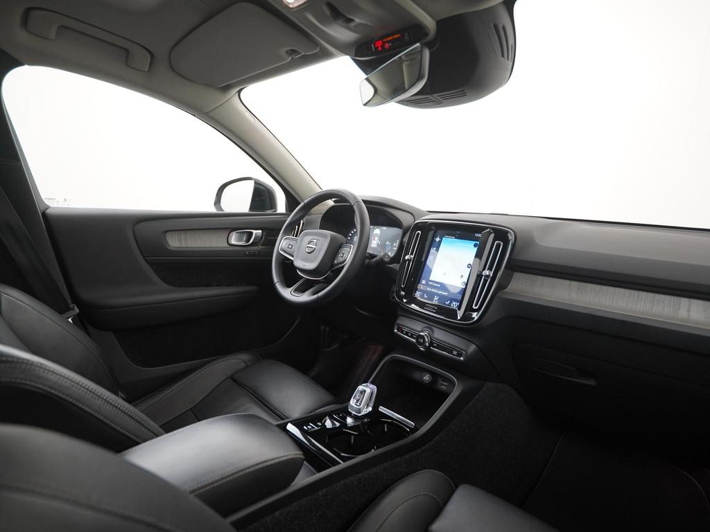 Volvo XC40 1.5 T5 Recharge Inscription | Panoramadak | Stuur, 12 maanden, Euro 6, Zwart, Hybride Elektrisch/Benzine