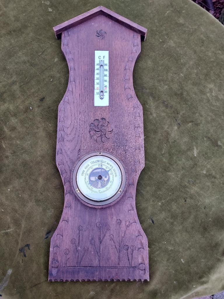 Antieke barometer, eikenhout met kreeftwerk., Verzenden