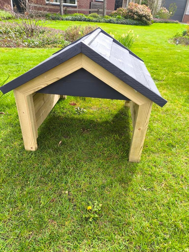 Robotmaaier garage overkapping huisje, Tuin en Terras, Robotmaaiers, Ophalen