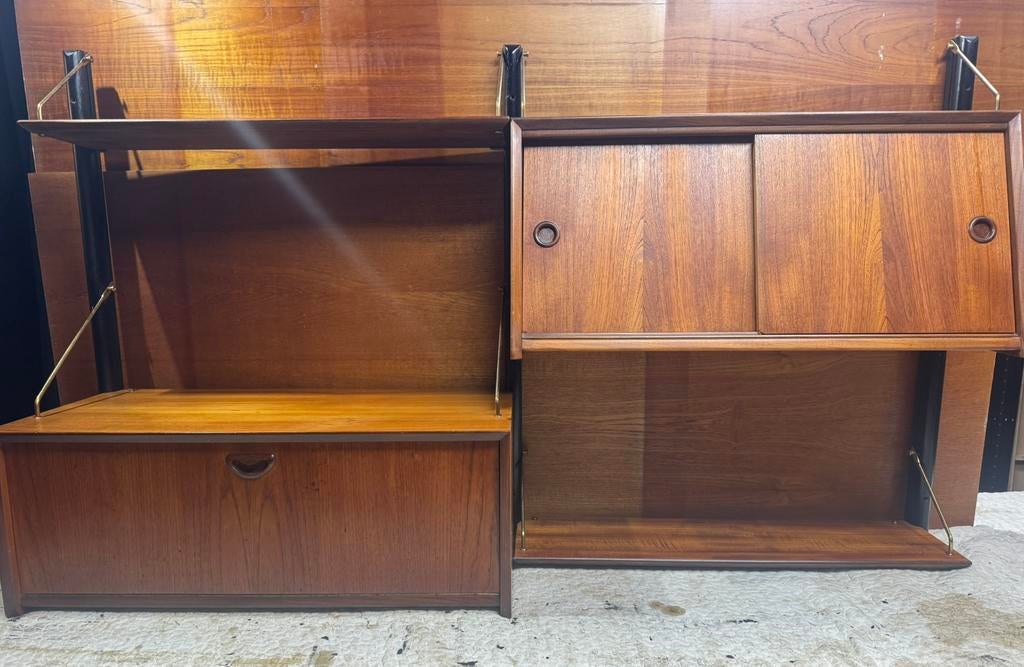 Louis van Teeffelen voor WeBe vintage modulair wandsysteem, Gebruikt, Met deur(en), 150 tot 200 cm, Teakhout