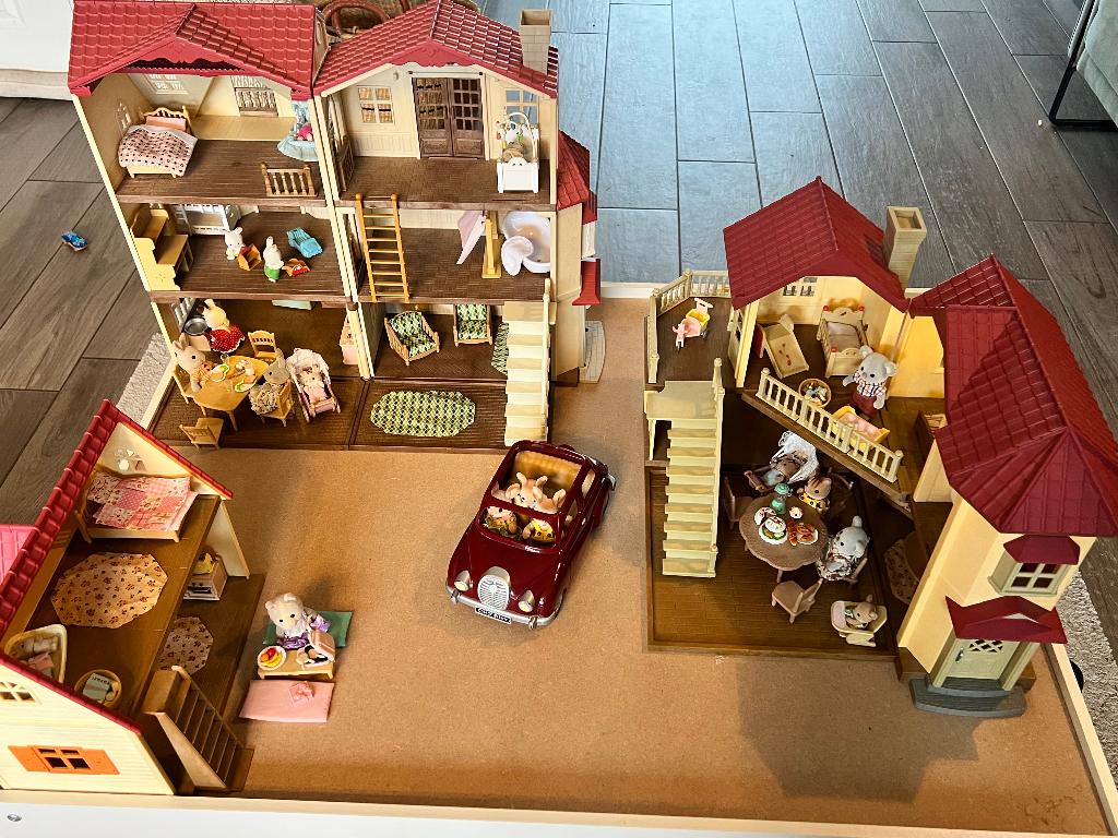 Sylvanian families poppenhuizen en accessoires verzameling, Ophalen of Verzenden, Gebruikt, Poppenhuis