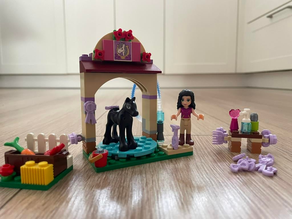 Lego friends 41123 - Veulen wasplaats - compleet met boekje, Lego, Friends, Ophalen of Verzenden, Zo goed als nieuw