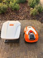 Stihl robotmaaier, Ophalen of Verzenden, Zo goed als nieuw, 20 tot 25 cm