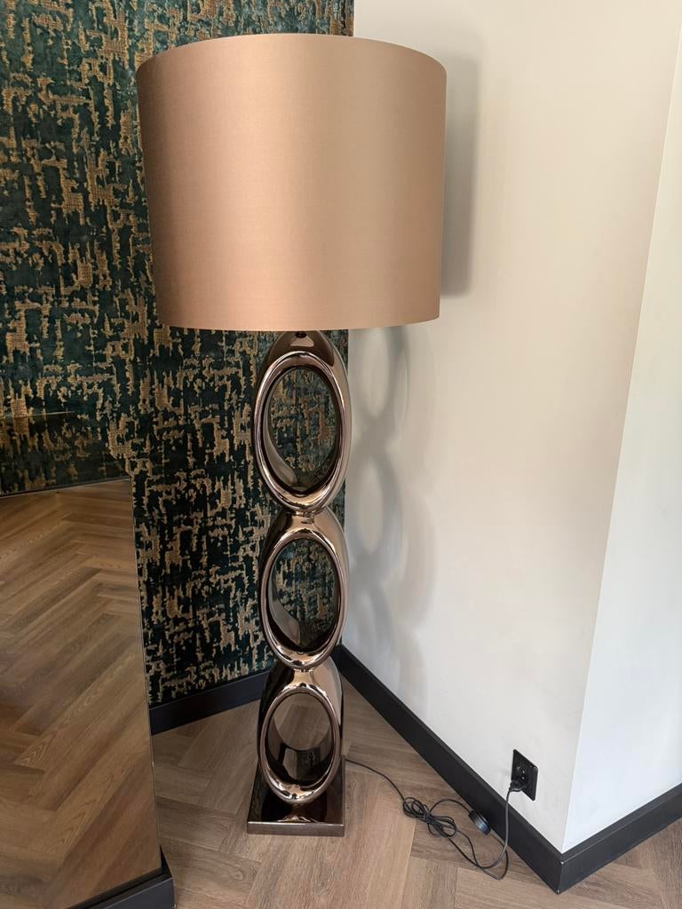 Luxe design vloerlamp Daytona XL – nieuwprijs €2600, Ophalen of Verzenden, Zo goed als nieuw, 150 tot 200 cm